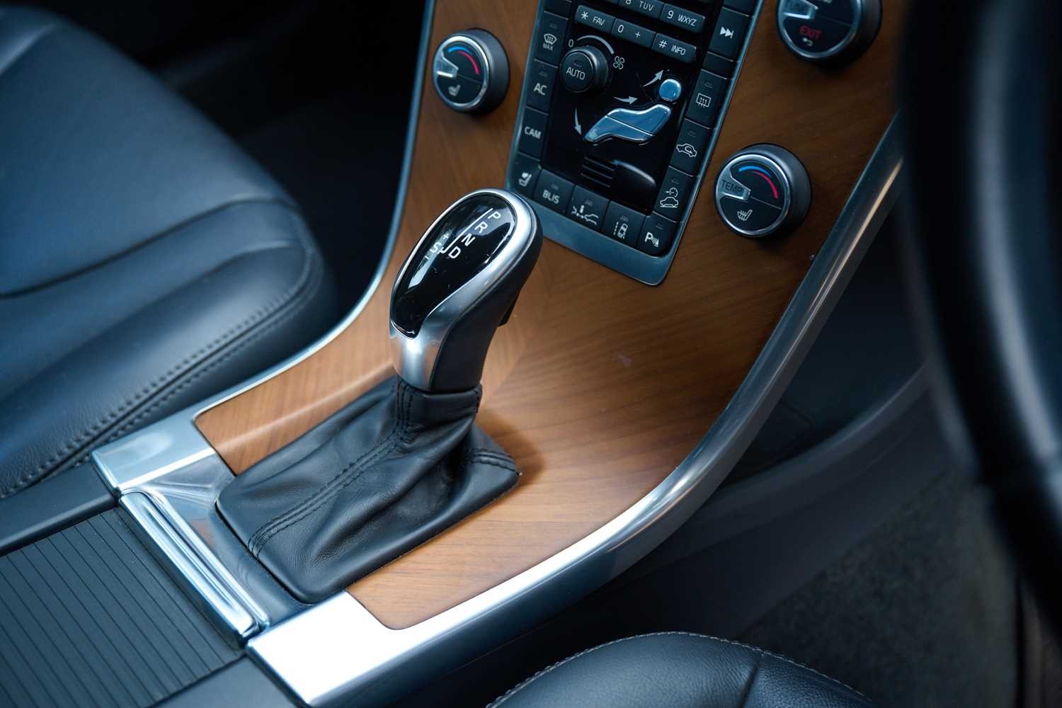 Used Volvo XC60 2025 for sale - 76556705: Photo 45