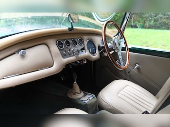 Used Daimler Sp250 1962 for sale - 78326020: Photo