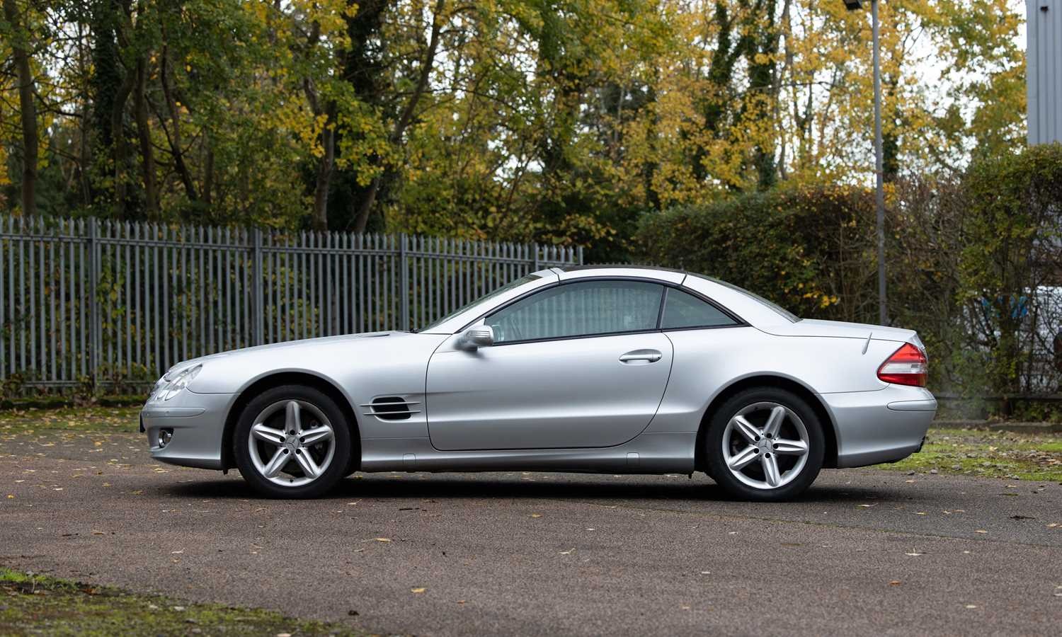 Used Mercedes-Benz SL 2007 for sale - 76557315: Photo 2