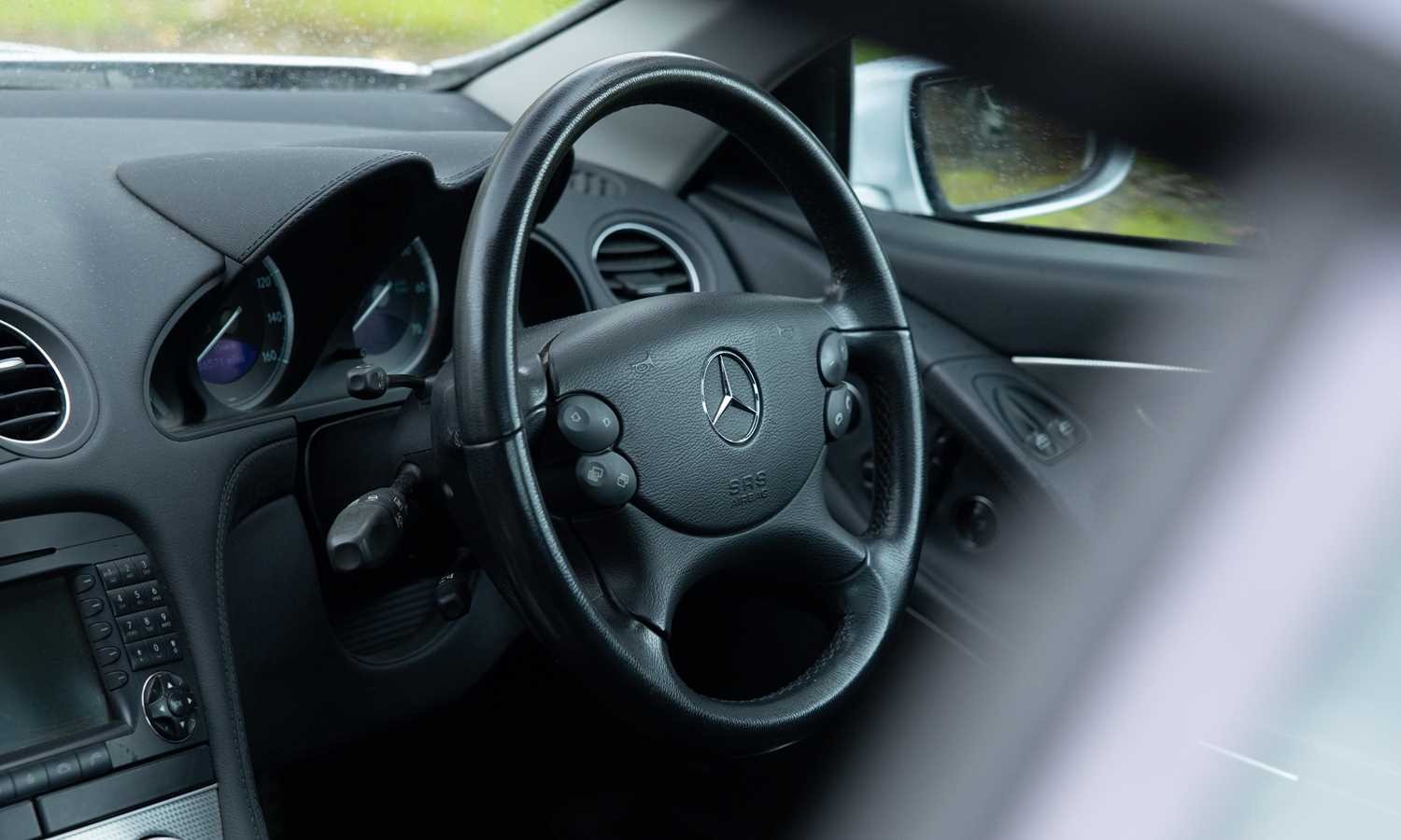 Used Mercedes-Benz SL 2007 for sale - 76557315: Photo 4