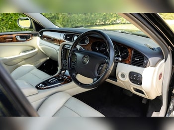 Used Jaguar XJ 2003 for sale - 78410336: Photo