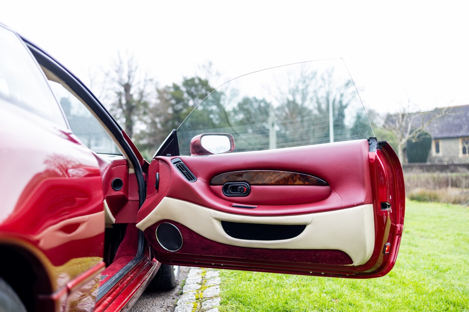 Used Aston Martin DB7 1996 for sale - 77431679: Photo 36