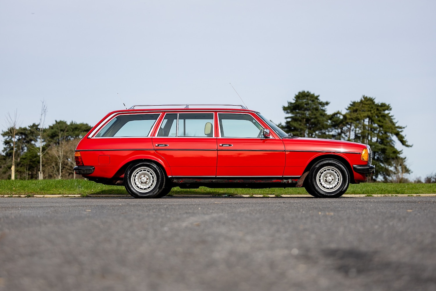 Used Mercedes-Benz 200 1986 for sale - 77604070: Photo 21