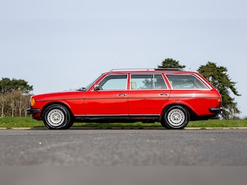 Used Mercedes-Benz 200 1986 for sale - 77604070: Photo