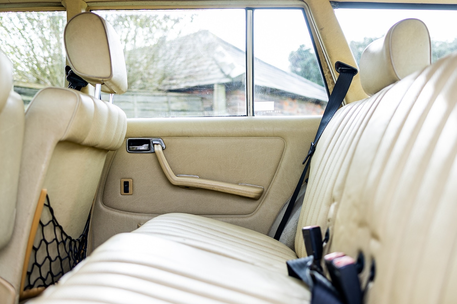 Used Mercedes-Benz 200 1986 for sale - 77604070: Photo 44