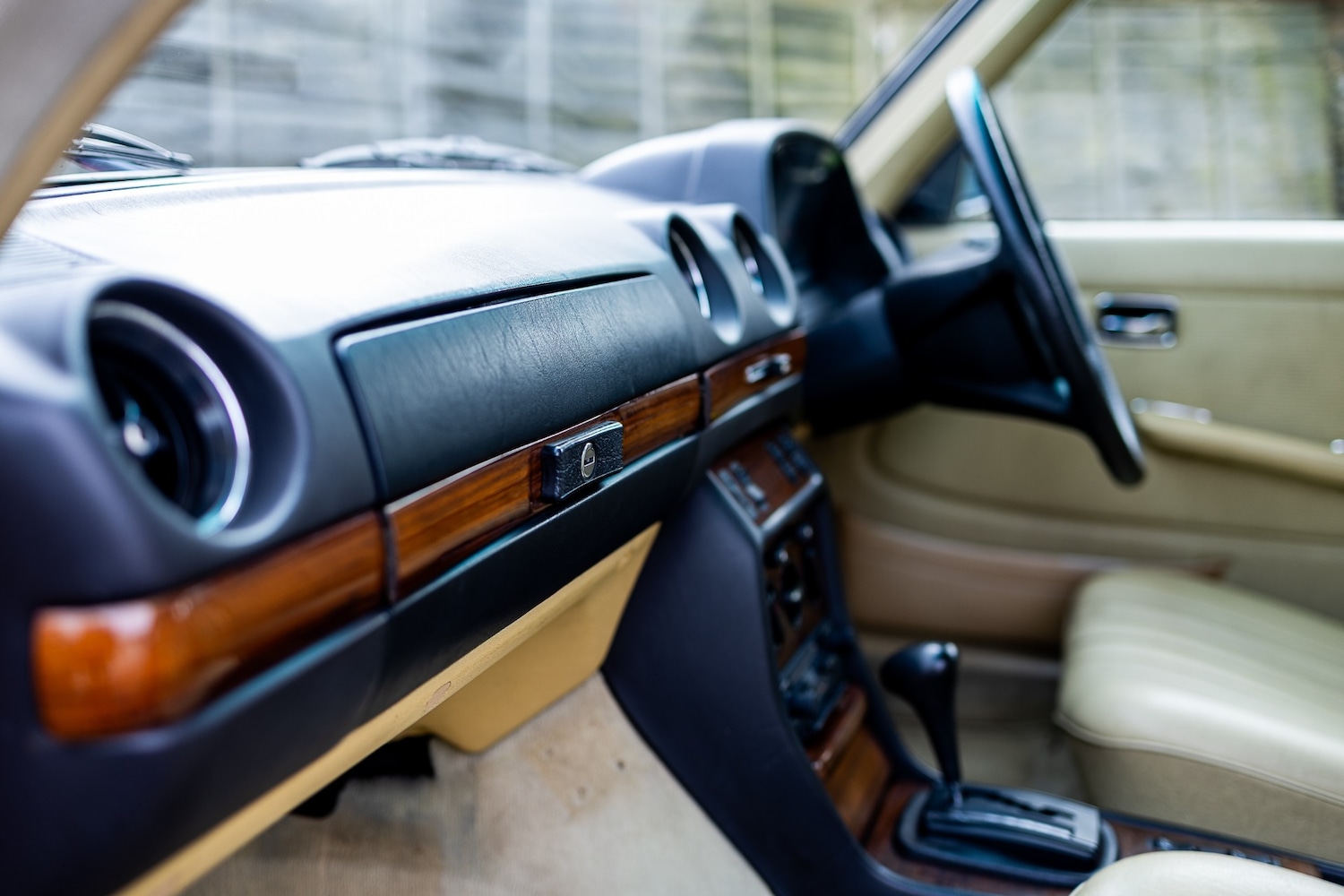 Used Mercedes-Benz 200 1986 for sale - 77604070: Photo 51