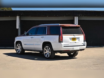 Used Cadillac Escalade 2019 for sale - 78409988: Photo