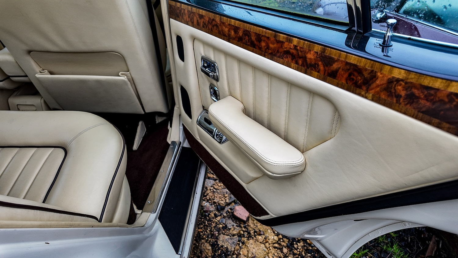 Used Bentley Brooklands 1993 for sale - 77602018: Photo 36