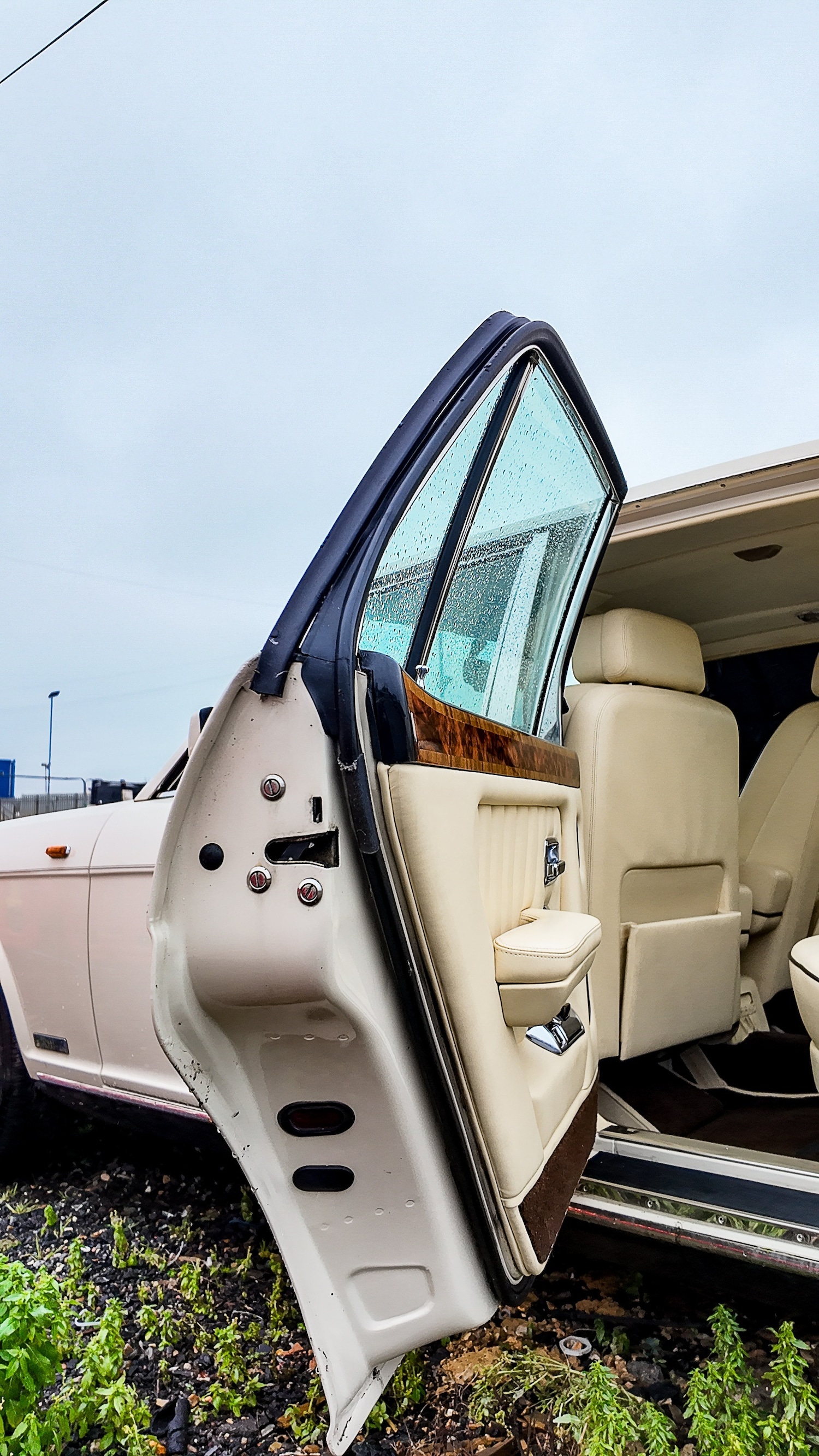 Used Bentley Brooklands 1993 for sale - 77602018: Photo 37