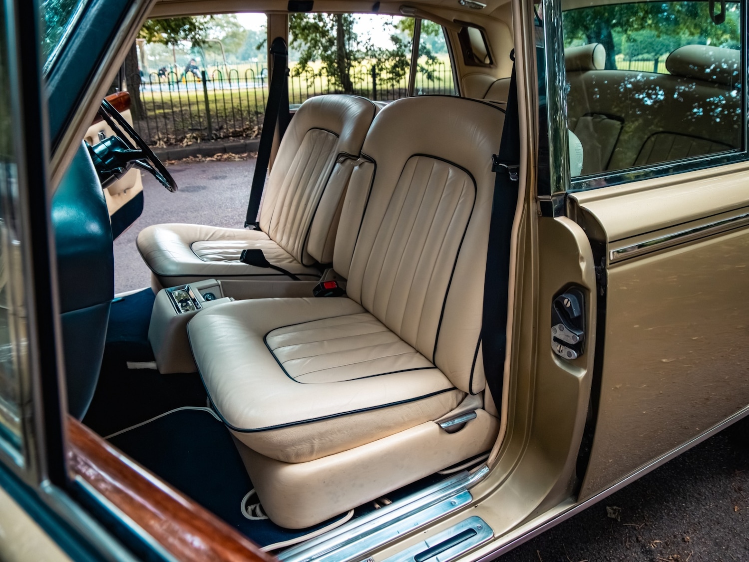 Used Rolls-Royce Silver Shadow 1980 for sale - 77445768: Photo 28