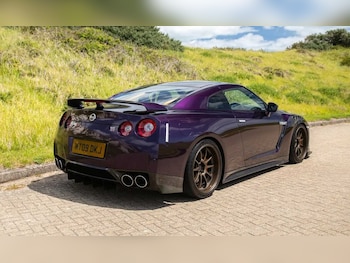 Used Nissan GT-R 2009 for sale - 79625635: Photo