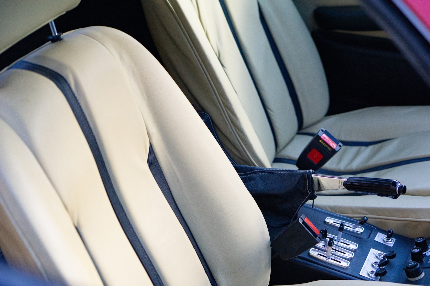 Used Ferrari 308 1979 for sale - 76461342: Photo 21