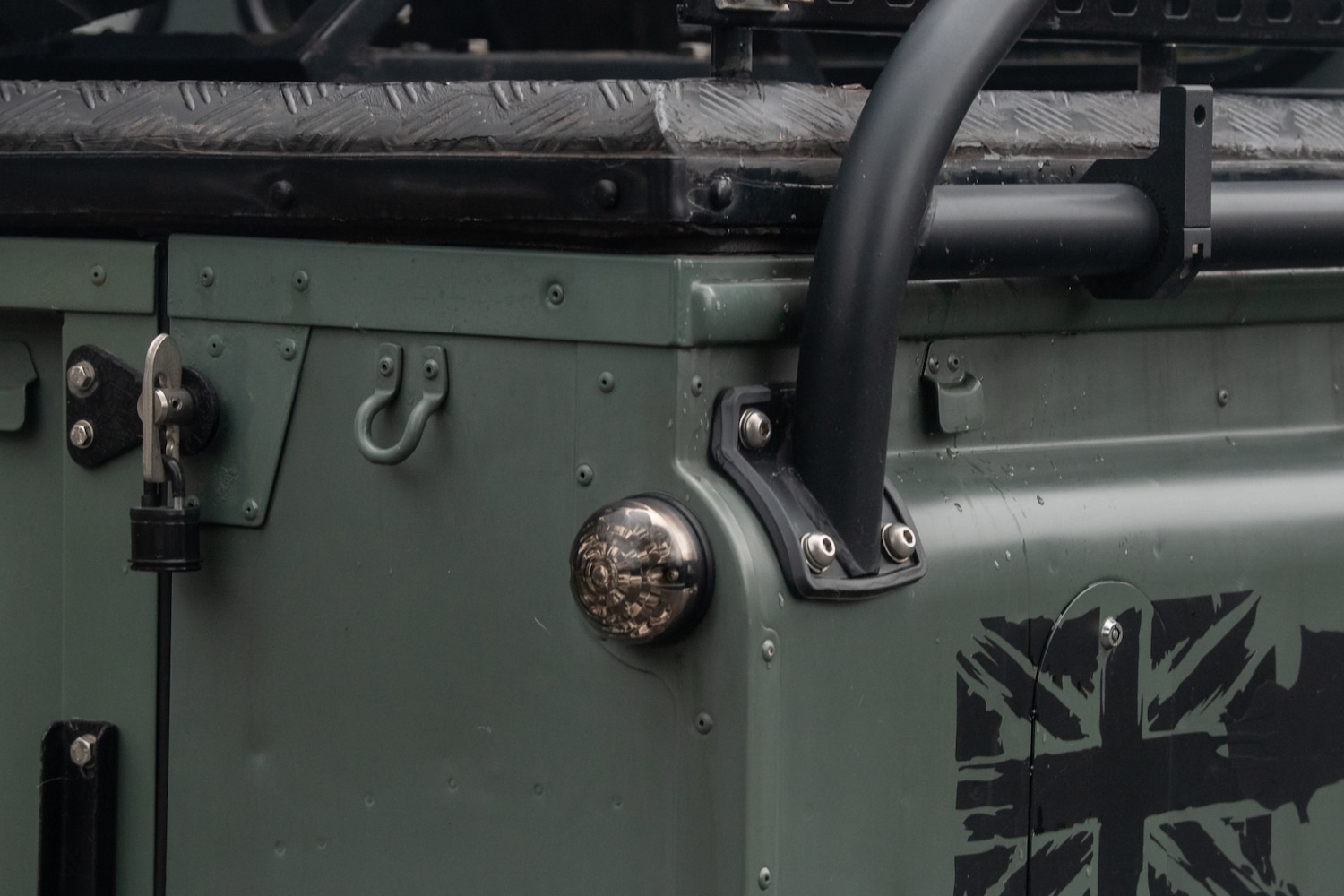 Used Land Rover Defender 2010 for sale - 77490655: Photo 17