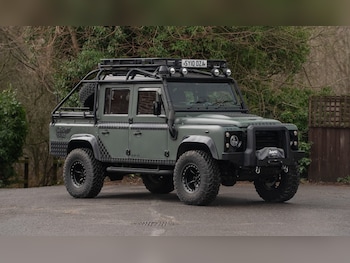 Land Rover Defender feature image