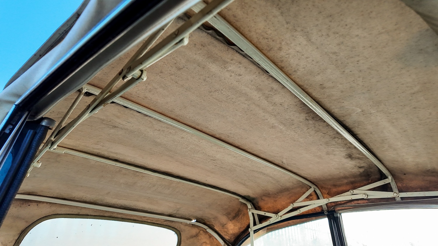 Used Morris Minor 1965 for sale - 77579640: Photo 27