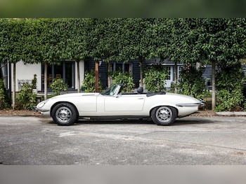 Used Jaguar E-Type 1972 for sale - 75772880: Photo