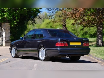 Used Mercedes-Benz E Class 1999 for sale - 78410154: Photo