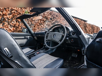 Used Mercedes-Benz 450 SL 1977 for sale - 77530374: Photo