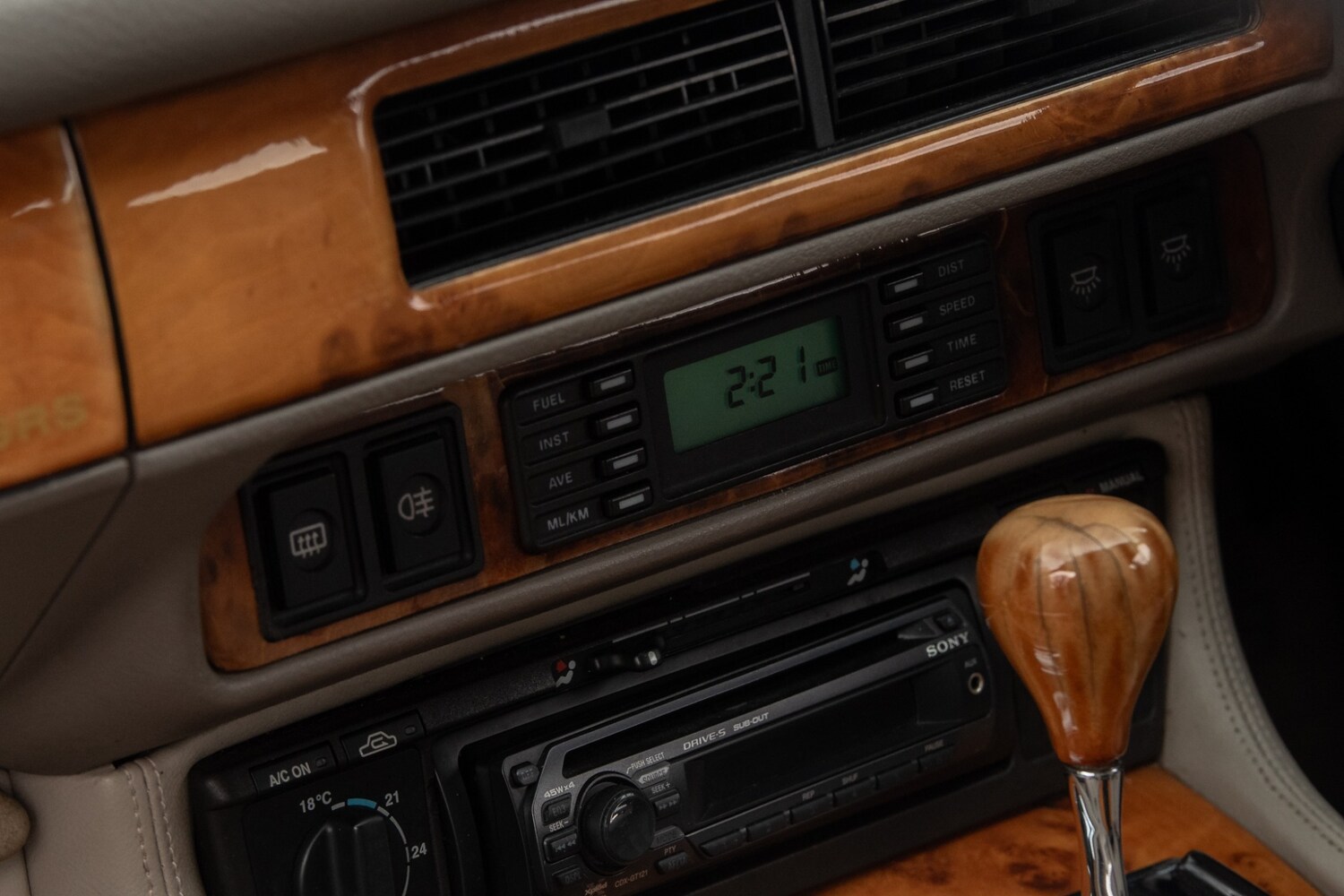 Used Jaguar XJS 1995 for sale - 77543377: Photo 41