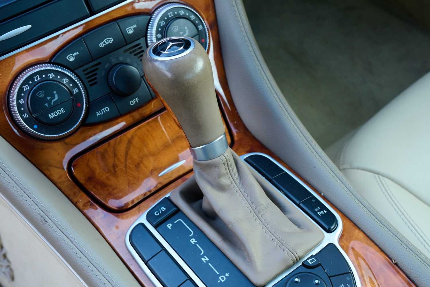 Used Mercedes-Benz SL 2008 for sale - 77606815: Photo 37