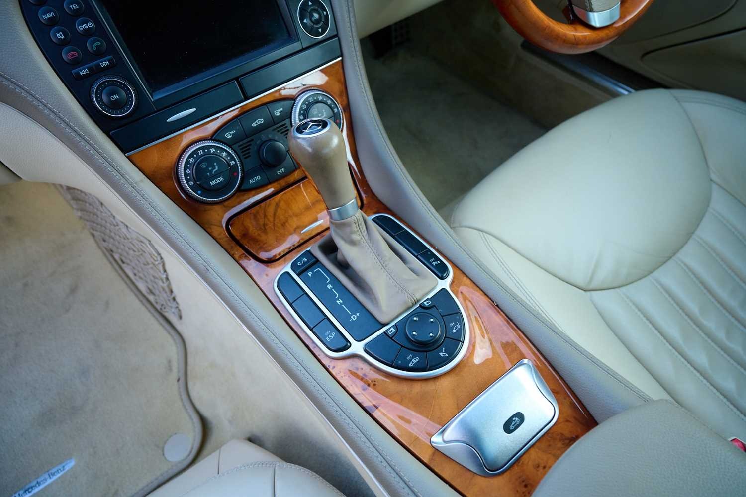 Used Mercedes-Benz SL 2008 for sale - 77606815: Photo 43