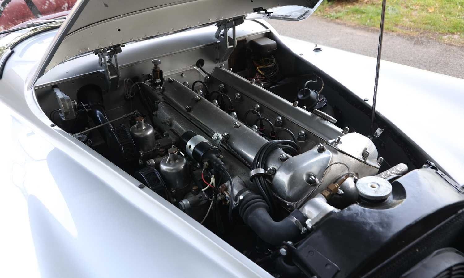 Used Jaguar XK 2018 for sale - 77607202: Photo 5