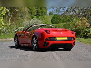 Used Ferrari California 2011 for sale - 78411617: Photo