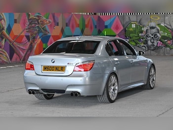 Used BMW M5 2007 for sale - 79054732: Photo