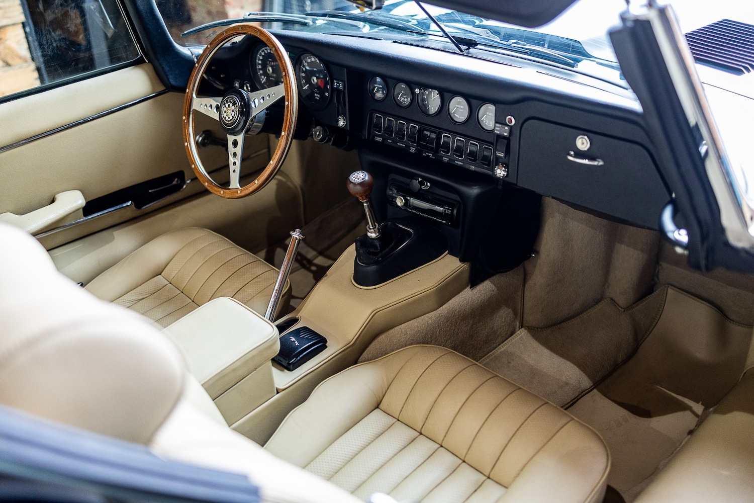 Used Jaguar E-Type 2015 for sale - 77543347: Photo 30