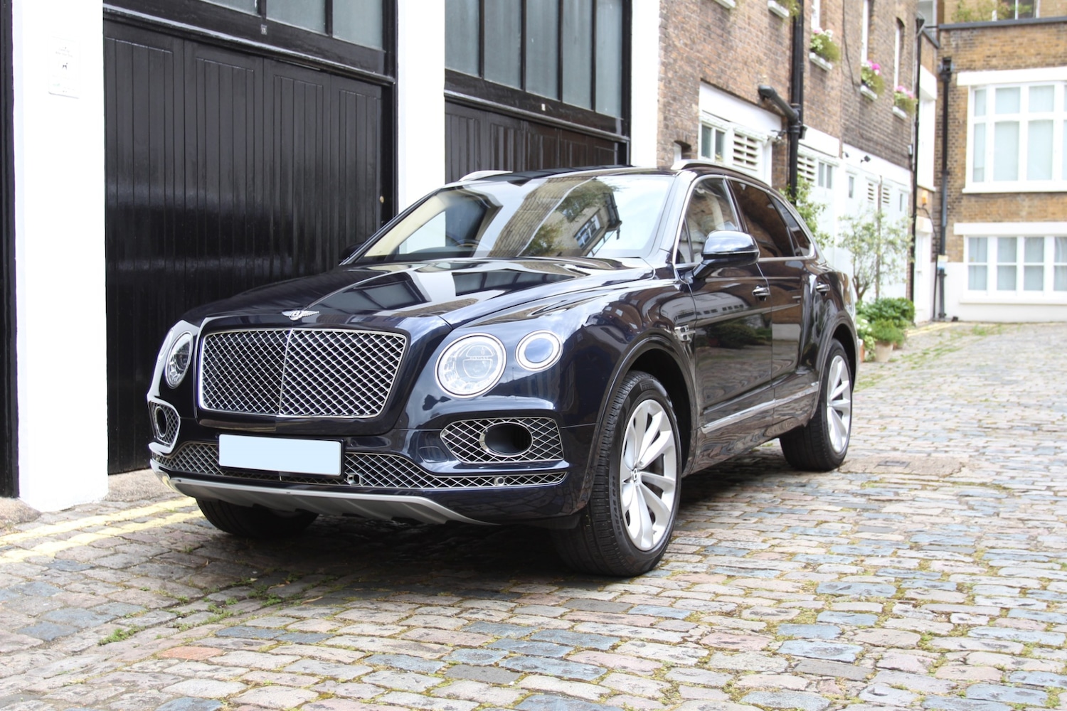 Used Bentley Bentayga 2017 for sale - 77589733: Photo 30