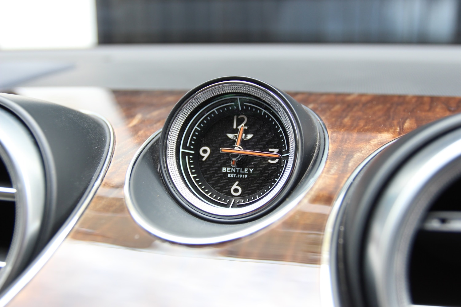 Used Bentley Bentayga 2017 for sale - 77589733: Photo 35