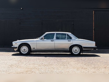 Used Jaguar XJ 1982 for sale - 78409054: Photo