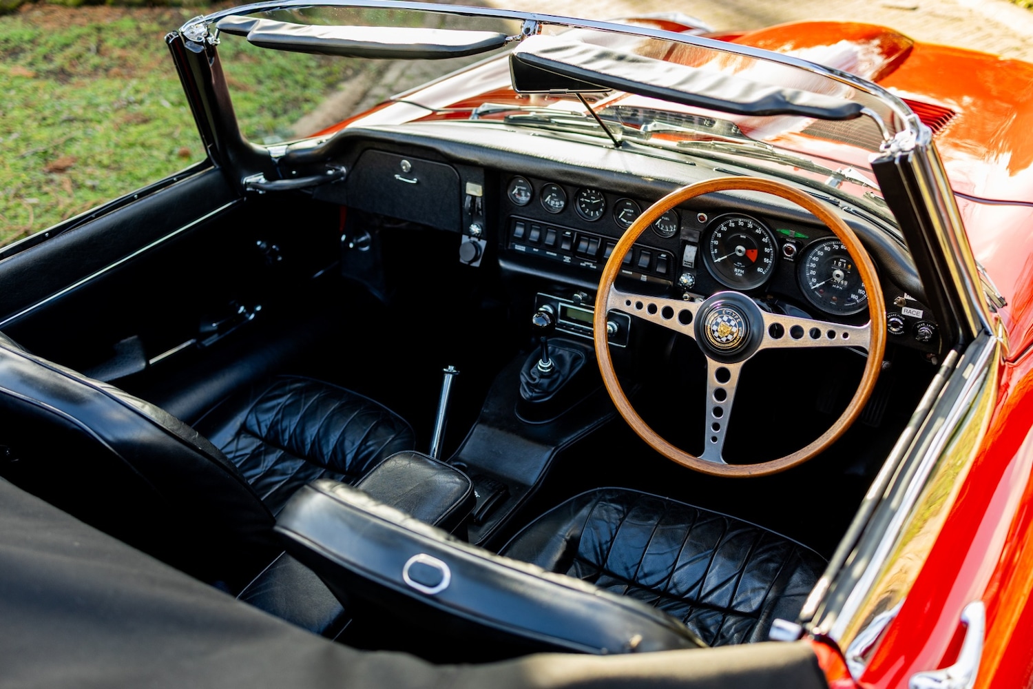 Used Jaguar E-Type 1969 for sale - 77431512: Photo 28