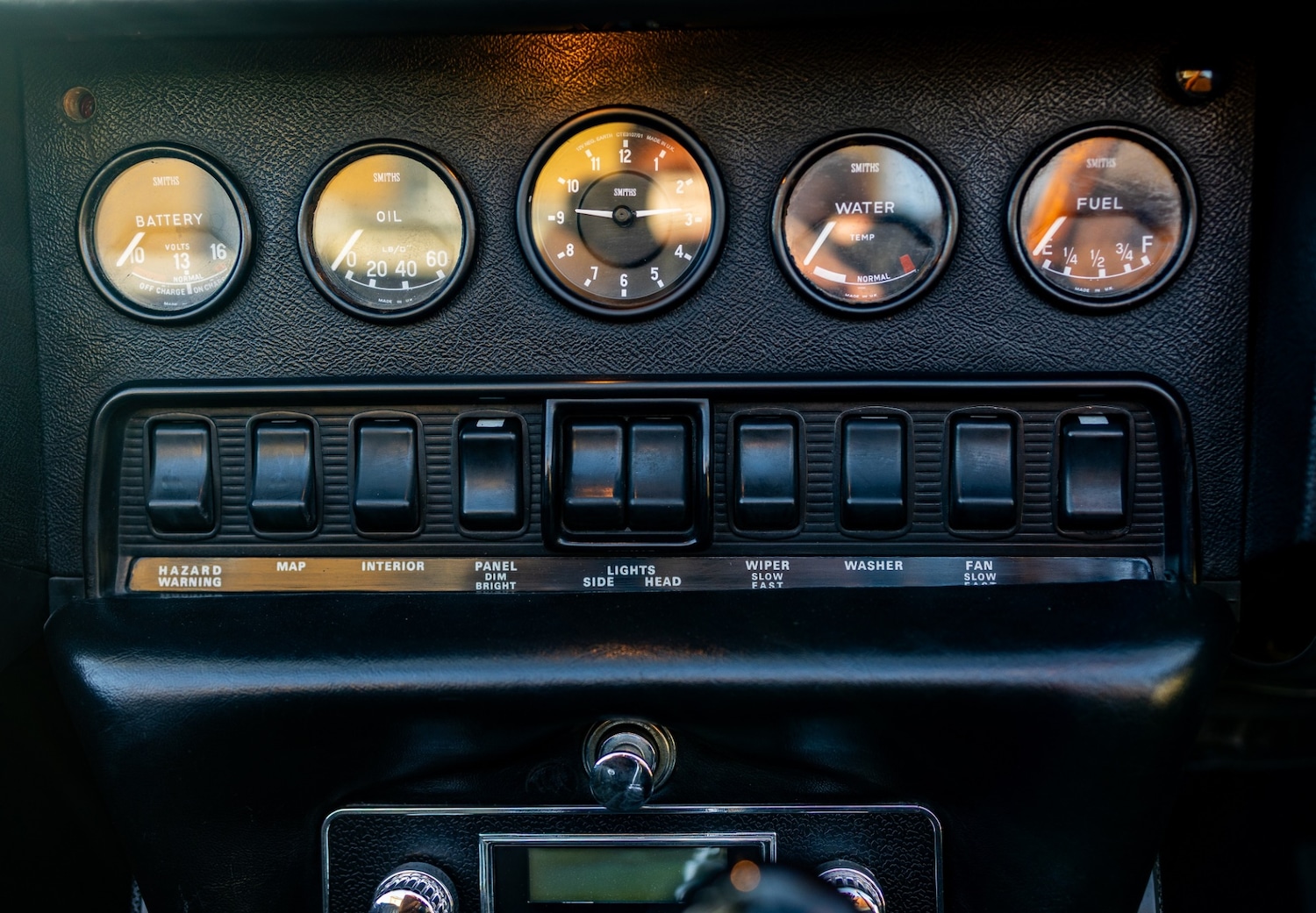 Used Jaguar E-Type 1969 for sale - 77431512: Photo 43