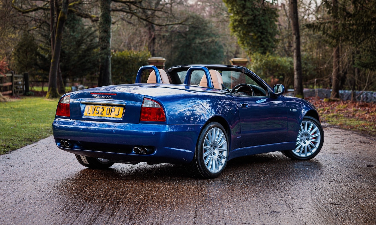 Used Maserati Spyder 2003 for sale - 77543671: Photo 2