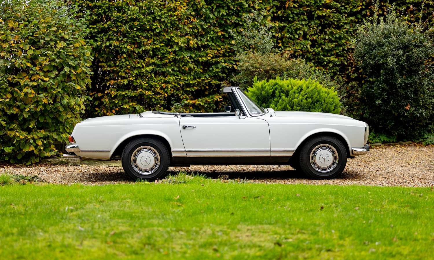 Used Mercedes-Benz 280 SL 1968 for sale - 76544685: Photo 2