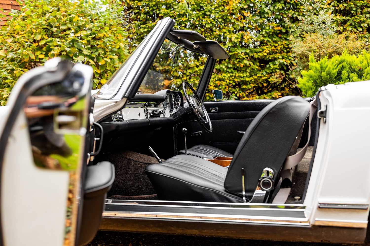Used Mercedes-Benz 280 SL 1968 for sale - 76544685: Photo 38