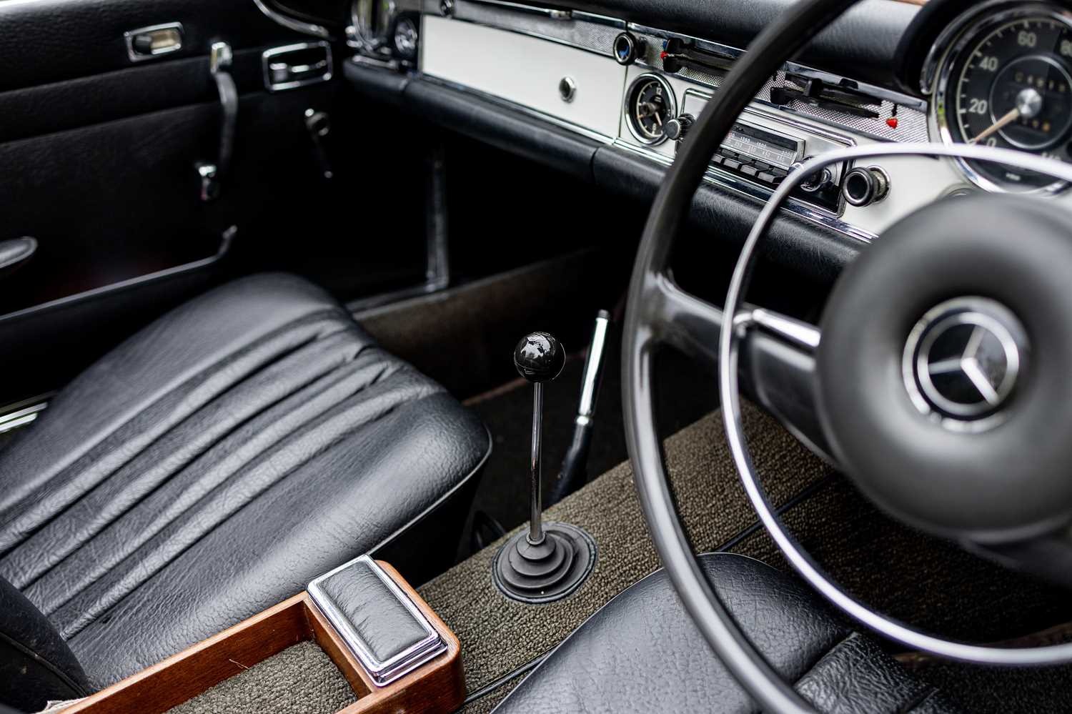 Used Mercedes-Benz 280 SL 1968 for sale - 76544685: Photo 39