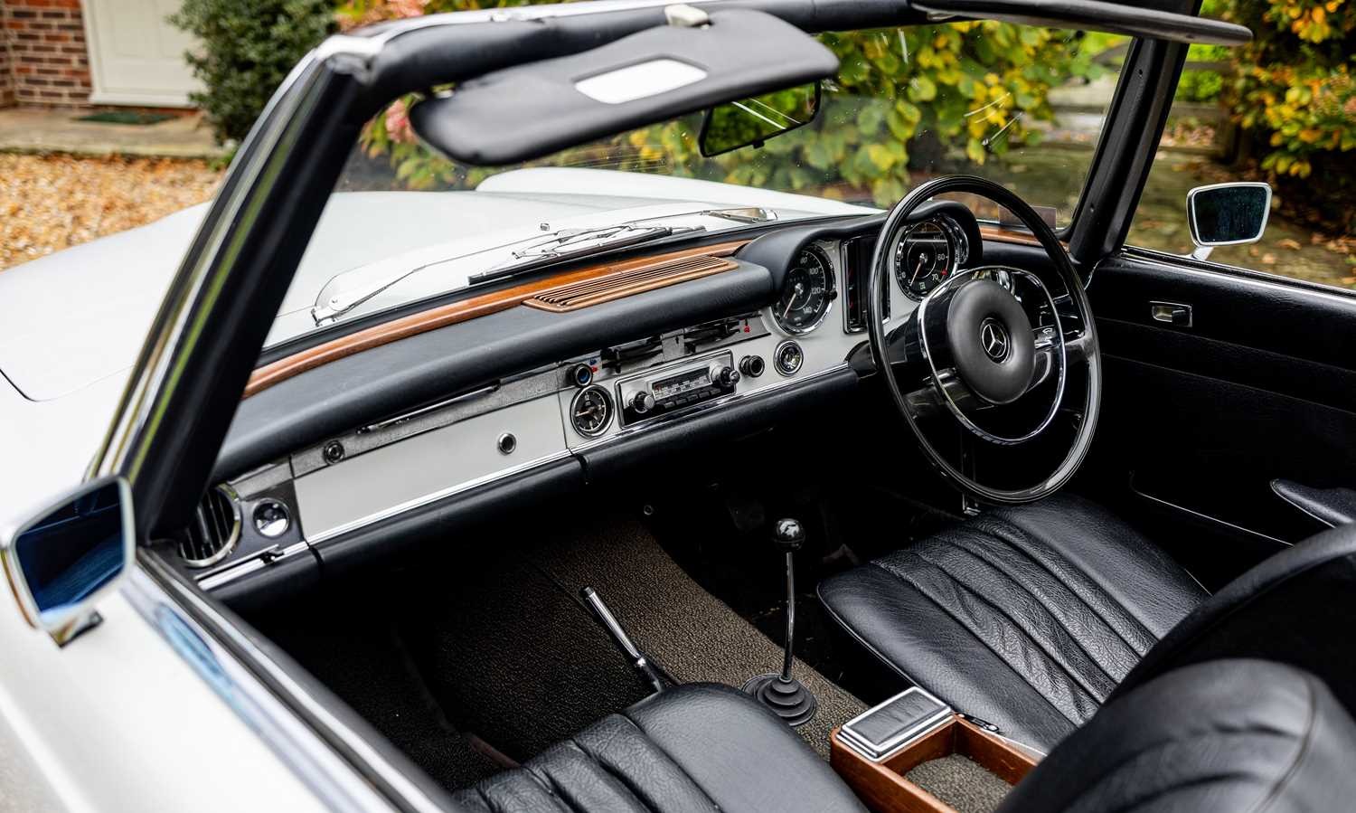 Used Mercedes-Benz 280 SL 1968 for sale - 76544685: Photo 4