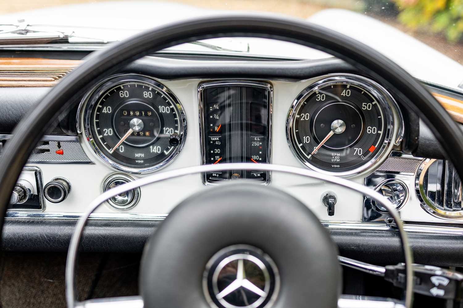 Used Mercedes-Benz 280 SL 1968 for sale - 76544685: Photo 43