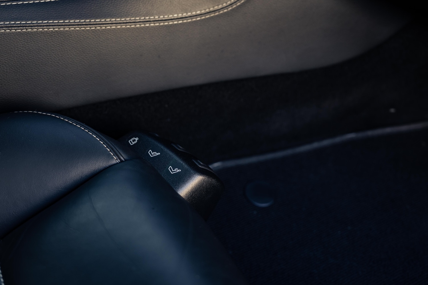 Used Mercedes-Benz S Class 2011 for sale - 76492529: Photo 38