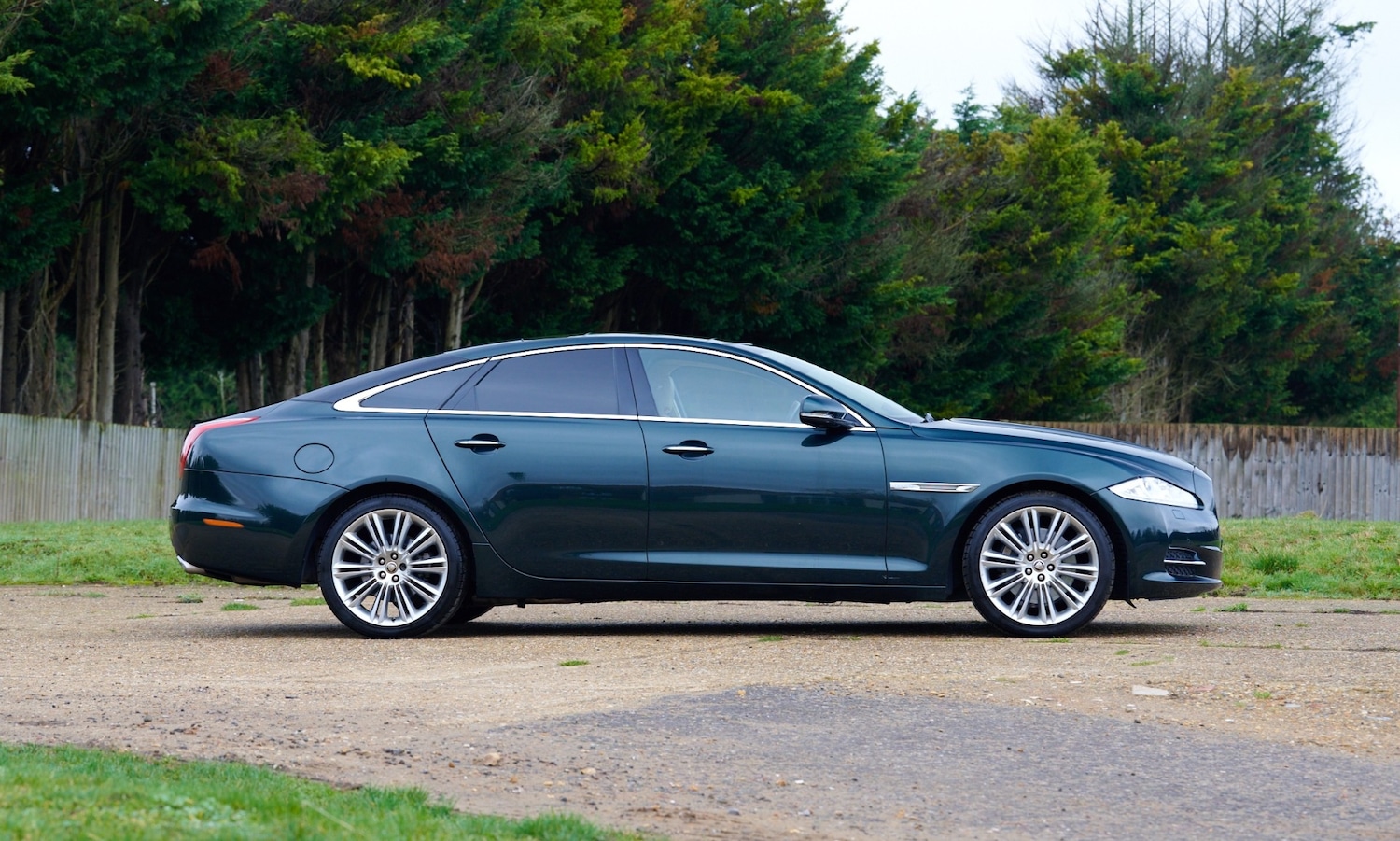 Used Jaguar XK 2010 for sale - 77542545: Photo 2