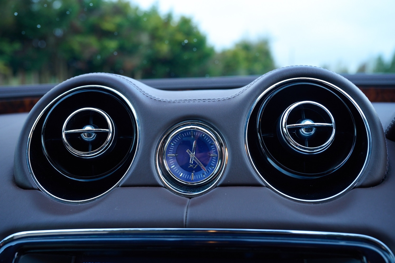 Used Jaguar XK 2010 for sale - 77542545: Photo 56