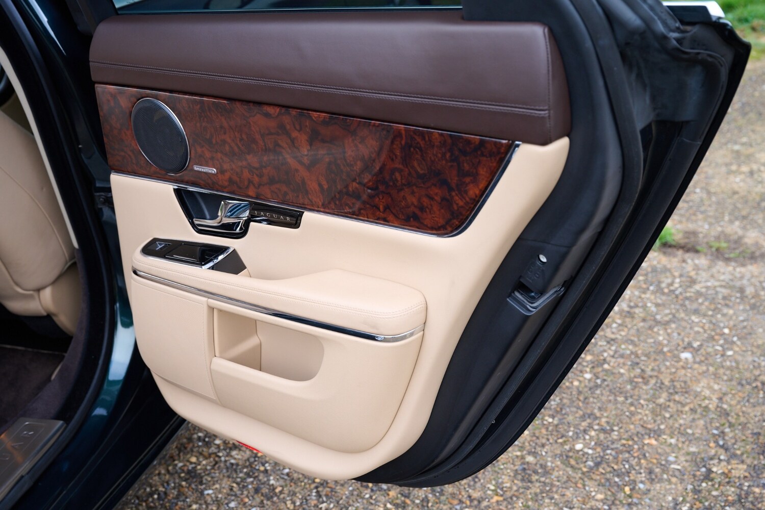 Used Jaguar XK 2010 for sale - 77542545: Photo 58