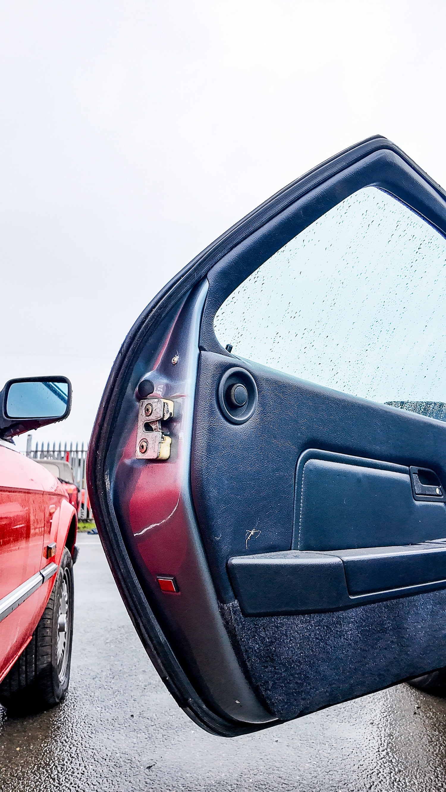 Used Porsche 928 1984 for sale - 77601996: Photo 21