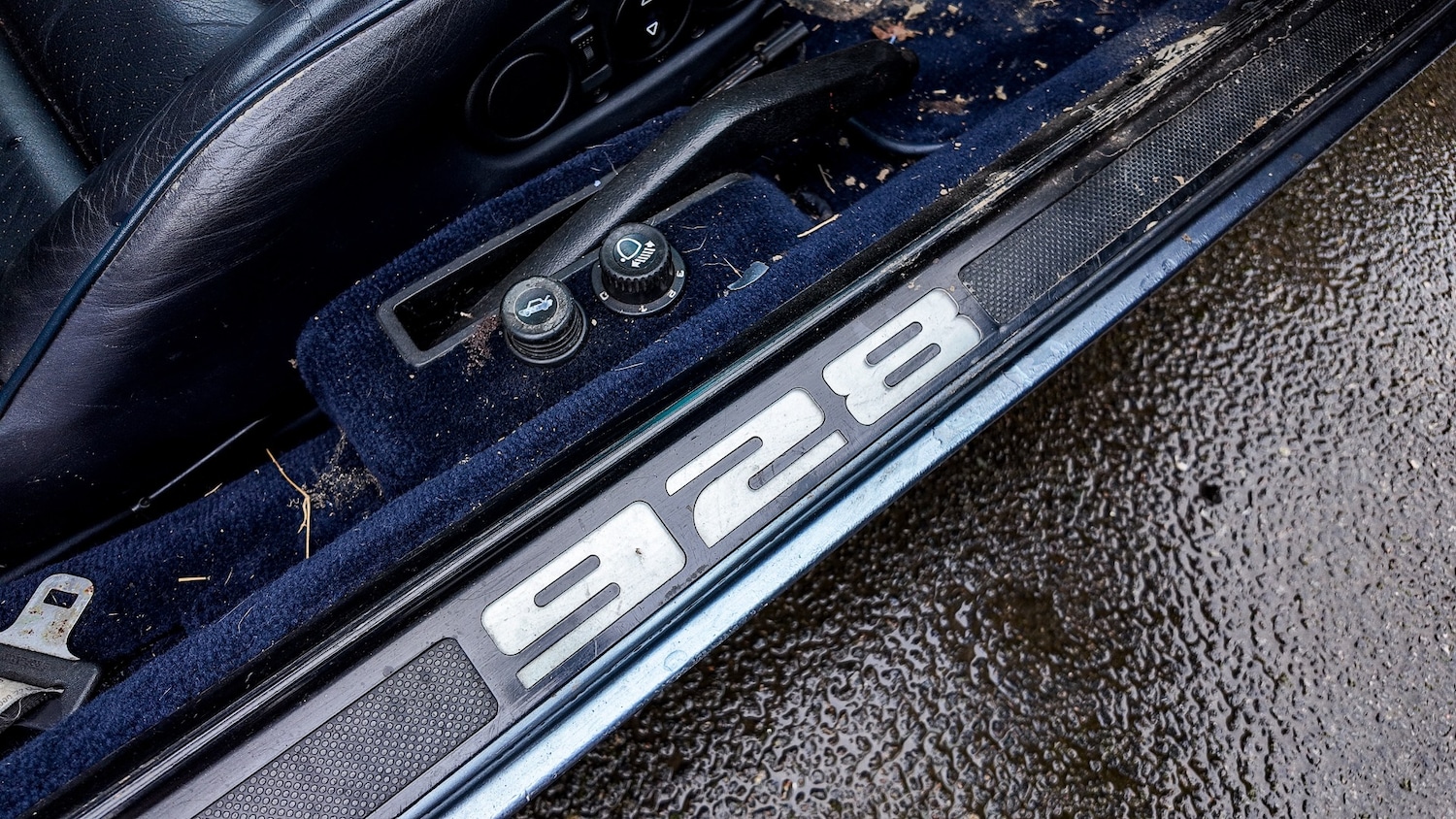 Used Porsche 928 1984 for sale - 77601996: Photo 41