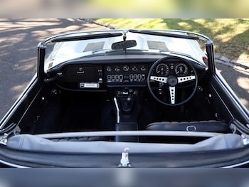 Used Jaguar E-Type 1972 for sale - 78410342: Photo