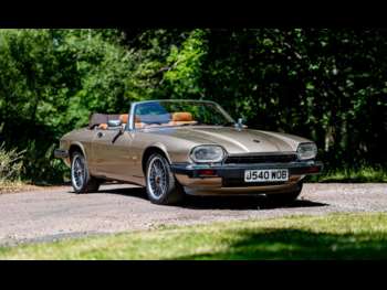 1992 (J) - V12 Convertible 2-Door