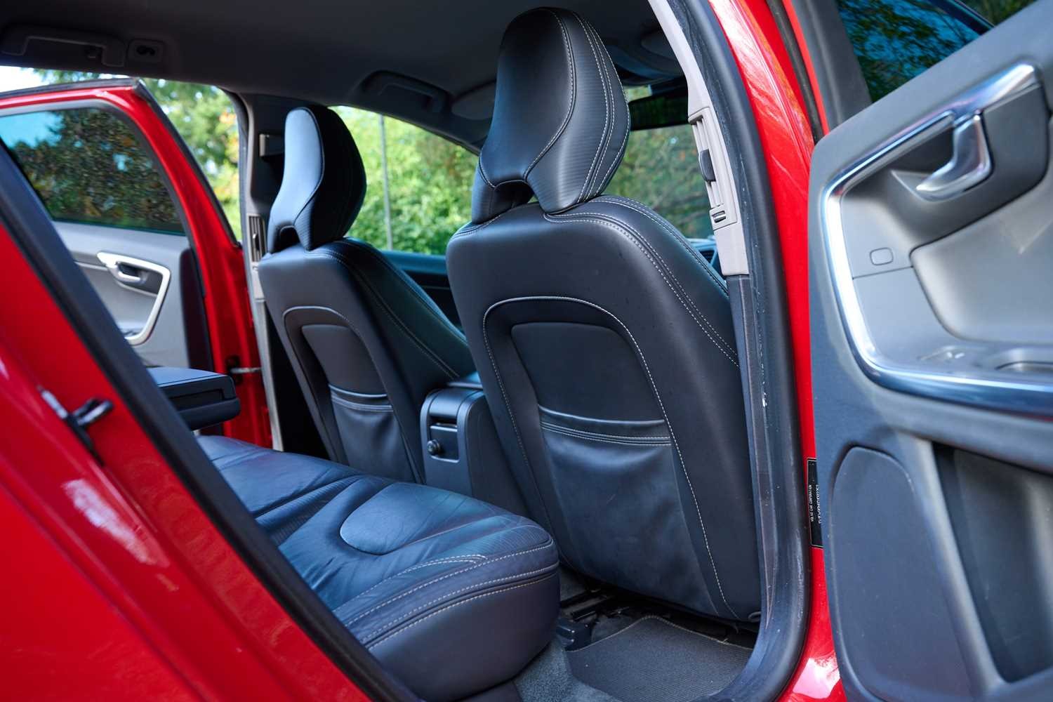 Used Volvo V60 2025 for sale - 76556697: Photo 51