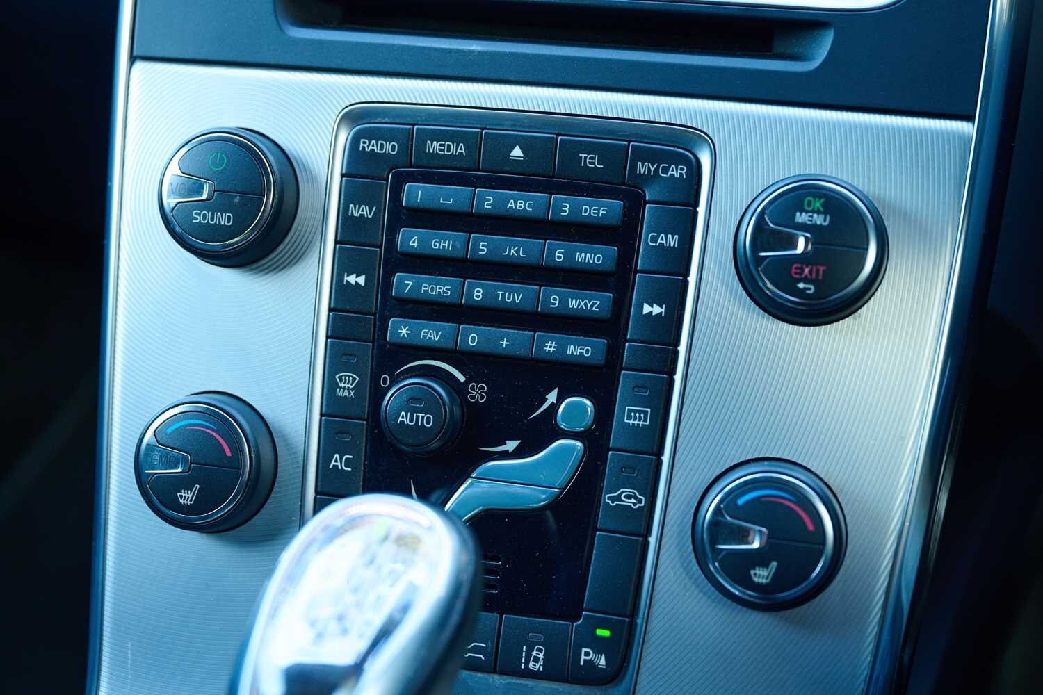 Used Volvo V60 2025 for sale - 76556697: Photo 56